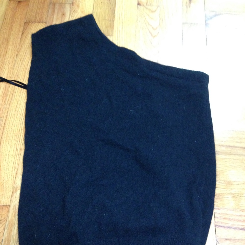 Off the shoulder cashmere sweater